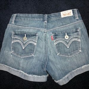 Shorty Short’ Levi Shorts
